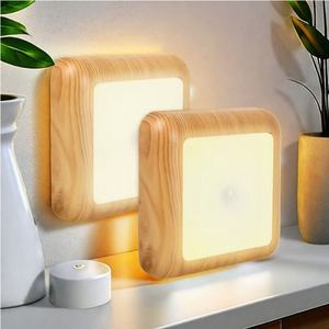 Lámpara Nocturna LED Moderna y Creativa de Alta Calidad con Sensor de Movimiento PIR, Luz Blanca Cálida para Escaleras, Armarios, Dormitorios, Decoración del Hogar - Product Image 1