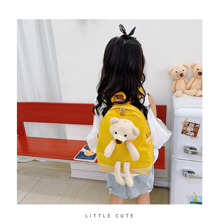 Amarillo con oso grande