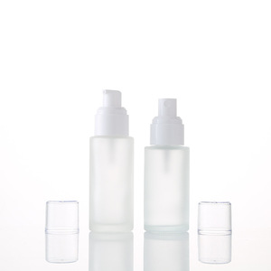 Flacon pulvérisateur en verre givré, cylindrique, pour cosmétiques, avec tête de pompe pour toner 001 - Product Image 1