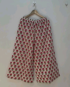 Ensemble pyjama plazo en coton imprimé à la main motif floral pour femme, avec short de pyjama à cordon de serrage, respirant et décontracté pour la maison - Product Image 1