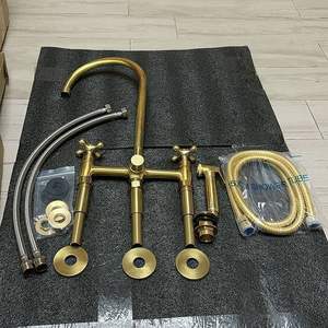 Moderne Küchenarmatur aus unlackiertem Messing mit Antik-Finish und Elektrofunktion, 2-Loch-Installation - Product Image 4