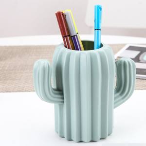 ที่ใส่ปากการูปกระบองเพชรน่ารักอุปกรณ์สำนักงานที่จัดระเบียบบนโต๊ะถ้วยดินสอพลาสติกสีสันสดใส - Product Image 1