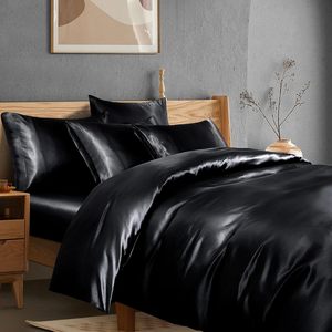 Nữ Hoàng Kích Thước 4Pcs Đen Satin Duvet Cover Set Với Satin Được Trang Bị Tấm Và Gối Đồng Bằng Phong Cách Dệt Lụa Làm Đầy Bộ Đồ Giường Thiết Lập - Product Image 1
