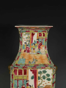 Jarrones <span class=keywords><strong>de</strong></span> Porcelana Antiguos <span class=keywords><strong>de</strong></span> la Dinastía Qing con Medallón <span class=keywords><strong>de</strong></span> <span class=keywords><strong>Rosas</strong></span> Chinas, un Par <span class=keywords><strong>de</strong></span> Jarrones Grandes <span class=keywords><strong>de</strong></span> Porcelana Guangcai del Siglo XIX - Product Image 5