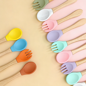 Juego de <span class=keywords><strong>Cuchara</strong></span> y Tenedor de Silicona Reutilizables, Libres de BPA, para Bebés, Antideslizantes, de Grado Alimenticio, para el Aprendizaje de la Alimentación - Product Image 1