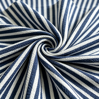 Tissu de table gaufré de qualité supérieure 100 % polyester jacquard brocart, hydrofuge, durable, 100 GSM, largeur 98 pouces, pour restaurant