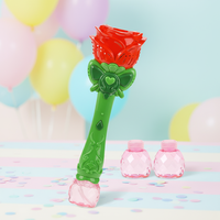 Bâton à bulles de fleurs de rose électriques en gros, jouet d'extérieur pour enfants, jouet de fête d'anniversaire avec lumière et musique, baguette à bulles pour filles