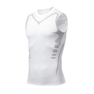 Débardeur de sport pour homme à col rond sans manches, vêtement de sport pour l'entraînement physique, t-shirt en polyester ajusté pour homme, débardeur de compression pour homme - Product Image 5