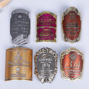 Étiquette de vin de liqueur en aluminium incurvé en relief personnalisé autocollant d'étiquette en métal de bouteille de vin avec logo auto-adhésif - Product Image 2