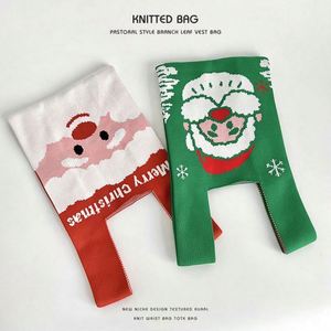 Sac fourre-tout en crochet rose fait main pour femme, motif floral, avec pochette de poignet tricotée, collection Noël 2024 - Product Image 5