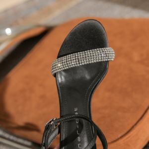 Elegant Sexy Women's Wedding Shoes Ankle Strap <b>Closed</b> <b>Toe</b> Stiletto Heel Anti Slip Waterproof Genuine Leather Buckle Closure Bead - Product Image 6