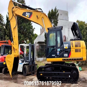 Excavadora hidráulica sobre orugas Caterpillar 325D/325DL usada de fabricación japonesa a la venta, centrada en componentes básicos de motor y bomba - Product Image 2