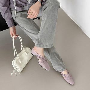 Casual bag with small square-shaped pleated toe, fashionable sandals made of soft leather, women's soft leather slippers - Product Image 4