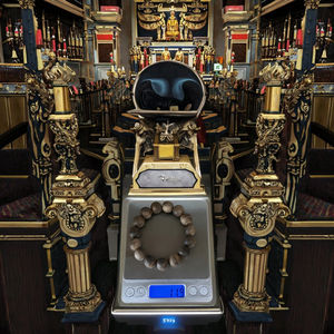 Dai Binh Sandalwood Handmade Scented Religious Bracelet 13mm Beads 1kg - Product Image 1