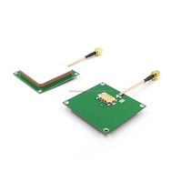 1dbi 3dbi 4dbi 5dbi 5.5dbi Polarisation circulaire UHF RFID Antenne céramique longue portée verticale pour module lecteur UHF RFID