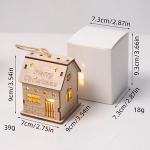 Cabaña Navideña de Madera con Luz Cálida, Adorno Navideño Acogedor, Regalo Ideal para la Inauguración del Hogar y para Familias Nuevas - Product Image 3