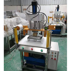 Máquina <span class=keywords><strong>de</strong></span> impresión automática <span class=keywords><strong>de</strong></span> prensa <span class=keywords><strong>de</strong></span> jabón ampliamente Manual jabón <span class=keywords><strong>de</strong></span> baño Barra <span class=keywords><strong>de</strong></span> baño sello líquido estampado <span class=keywords><strong>de</strong></span> jabón hecho a mano - Product Image 2