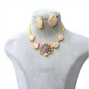 Elegante Juego de Collar y Aretes Chapados en Oro de Primera Calidad, Joyería de Moda para Mujer, Regalo de Boda - Product Image 2