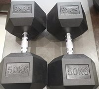 Ensemble d'haltères hexagonales en fonte avec revêtement en caoutchouc noir pour la musculation à domicile et en salle de sport