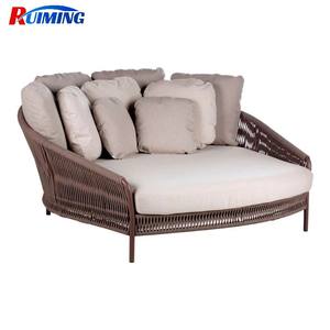 Chaise longue de jardin de luxe en corde tressée, double, ronde, avec cadre marron, durable et imperméable - Product Image 4