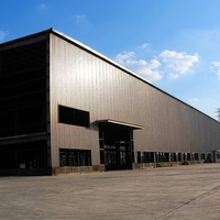 Hangar en acier à ossature métallique pour entrepôt industriel PEB, à construction libre