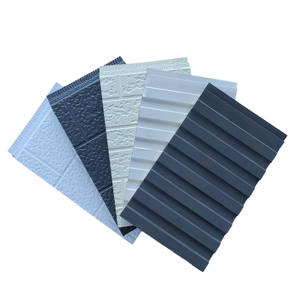 Panneaux sandwich en PU à <span class=keywords><strong>prix</strong></span> d'usine, panneaux métalliques isolés sculptés pour les murs des hôtels et des villas, imperméables et ignifuges - Product Image 3