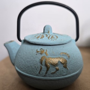 Colorato Mini fatto a mano in ghisa teiera tè giocattolo arredamento per gli amanti del tè per la decorazione della casa - Product Image 3