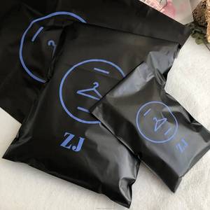 Borsa postale per spedizione di abbigliamento postale con LOGO personalizzato stampato in nero opaco - Product Image 3