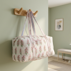 Bolsa de Gimnasio de Gran Capacidad en Material Suave, Ideal para Viajes de Fin de Semana, Hecha a Mano con Algodón Acolchado, Elegante, Ligera, Duradera y Ecológica - Product Image 3