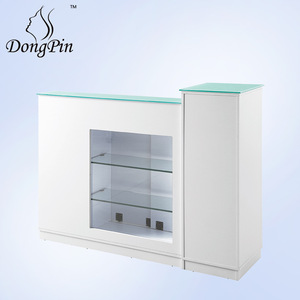 Mostrador de recepción Dongpin Beauty de madera para exhibición en tiendas y uso de cajero 3303 - Product Image 3