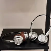 Casque sans fil supra-auriculaire OEM de haute qualité, design couleur macaron, autonomie de 5 à 10 heures pour le jeu et l'aviation
