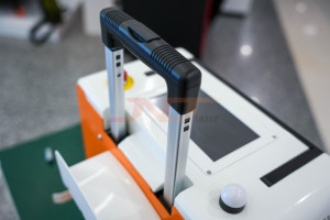 Limpiador de superficies láser portátil de 500W Eliminación de óxido refrigerado por aire - Product Image 5