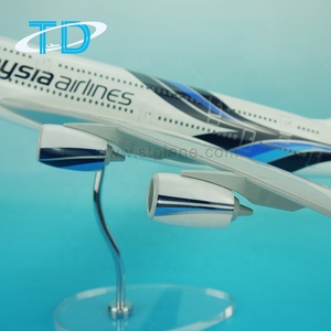 Modèle d'<span class=keywords><strong>avion</strong></span> <span class=keywords><strong>civil</strong></span> Qantas A380 à l'échelle 1/100 en résine - Product Image 6