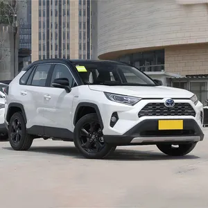 Coches nuevos baratos Toyota Rav4 Rongfang 5 asientos SUV Gasolina 180km Coches chinos de alta velocidad