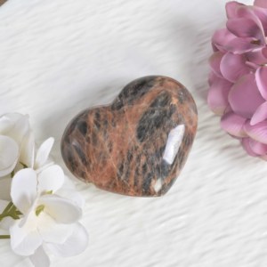 Venta al por mayor de piedra de palma tallada en forma de corazón de piedra lunar gris, de cristal natural pulido, para regalo - Product Image 5