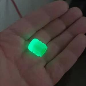 Capuchon Universel <span class=keywords><strong>de</strong></span> Valve <span class=keywords><strong>de</strong></span> <span class=keywords><strong>Pneu</strong></span> Lumineux pour Voiture, Moto, Vélo – Ajustement Nocturne Fluorescent - Product Image 4