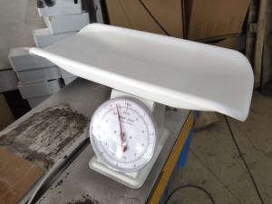 2025 ZT-130機械式ベビースケールユニークデザイン10kg高精度ベビースケールトレイプラスチックOEMカスタマイズ可能 - Product Image 3