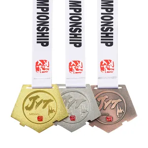 Logo logam kustom kreatif dan bentuk campuran seng die cast 2D logo Taekwondo lembut warna enamel medali perunggu perak emas