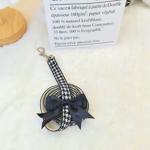 Arnés y Correa para Gatos Pequeños, Encaje Negro con Joyas, Correa de Pecho Estilo Hepburn, Accesorio para Pasear - Product Image 2