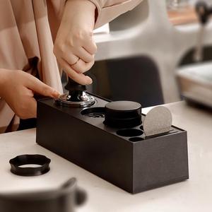 ที่เก็บอุปกรณ์ชงกาแฟแบบลิ้นชักพลาสติกสีดำ ยี่ห้อ Tree Fish Coffee Tamper Storage Rack สำหรับอุปกรณ์เอสเพรสโซ - Product Image 1
