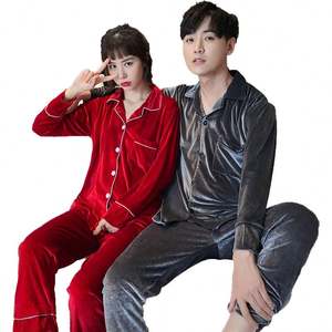Conjunto de <span class=keywords><strong>Pijama</strong></span> de Terciopelo Sólido de Lujo Nuevo 2025 de Dos Piezas con Mangas Largas para Mujer y <span class=keywords><strong>Hombre</strong></span>, Ropa de Dormir de <span class=keywords><strong>Invierno</strong></span> - Product Image 2