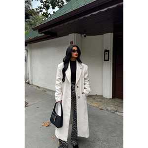 Abrigo Beige para Mujer con Detalle de Botones, Cierre de un Solo Botón, Reversible, Forro de Nailon Transpirable para Otoño e Invierno - Product Image 1