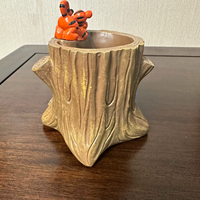 Lunatique l'ourson souche d'arbre porte-stylo en résine personnalisé pièce décorative ajoutant une touche de magie de l'enfance