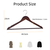 Fabricant de vêtements en bois massif noyer avec logo personnalisé en gros cintres pour costume culotte cintres en bois pour placard