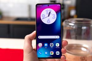 Smartphone <span class=keywords><strong>Motorola</strong></span> <span class=keywords><strong>Edge</strong></span> <span class=keywords><strong>30</strong></span> <span class=keywords><strong>Pro</strong></span> reconditionné débloqué, téléphones mobiles d'occasion de qualité supérieure, <span class=keywords><strong>prix</strong></span> de gros, commandes en gros - Product Image 2