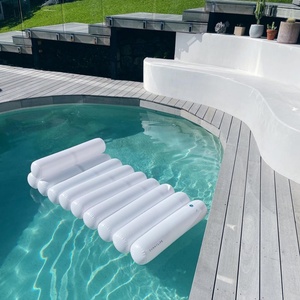 Pontons gonflables, fauteuils gonflables, créez votre propre île flottante de rêve. Flotteur gonflable - Product Image 1