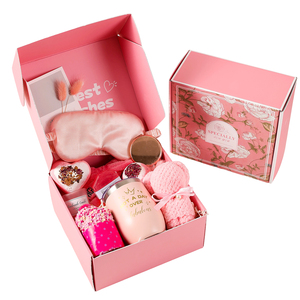Set Regalo Spa di Lusso per Donne con Candela e Asciugamano, Ideale per Bomboniere, Natale, Compleanni e Tutte le Occasioni - Product Image 1