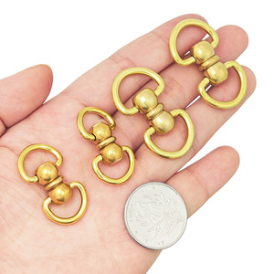 Anneau universel rotatif en laiton en forme de huit 40mm 32mm, accessoire durable pour laisse d'animal de compagnie et connecteur de chaîne de sac - Product Image 1