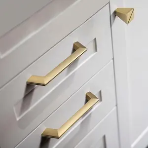 YONFIA 3669 desain modern disikat emas lemari dapur gagang laci furnitur tarik kenop & pegangan untuk pintu lemari perangkat keras