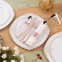 Assiettes en plastique modernes blanches et roses YISU populaires, 175 pièces, pour 25 invités, ensembles de vaisselle jetables